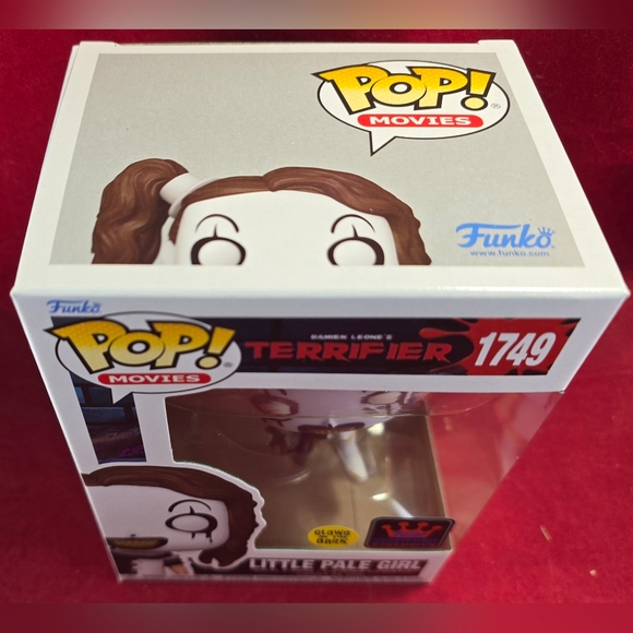 Little Pale Girl specialty series funko # 1749 (nib) With Pop Protector - Picture 6 of 9